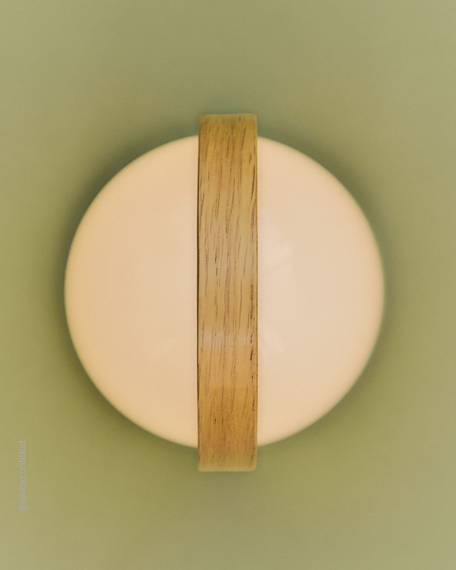 FollowMe table lamp / rechargeable lamp marset
