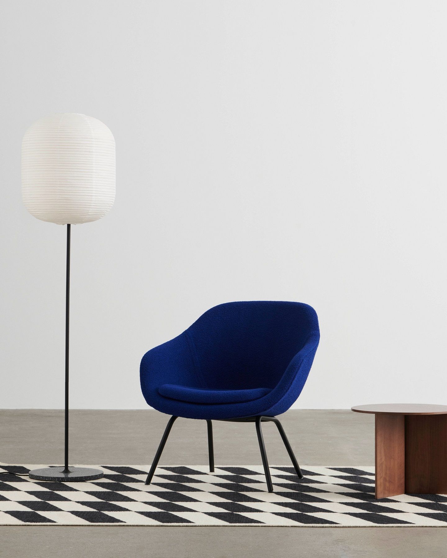 About a Lounge AAL 87 / AAL87 Armchair Hay