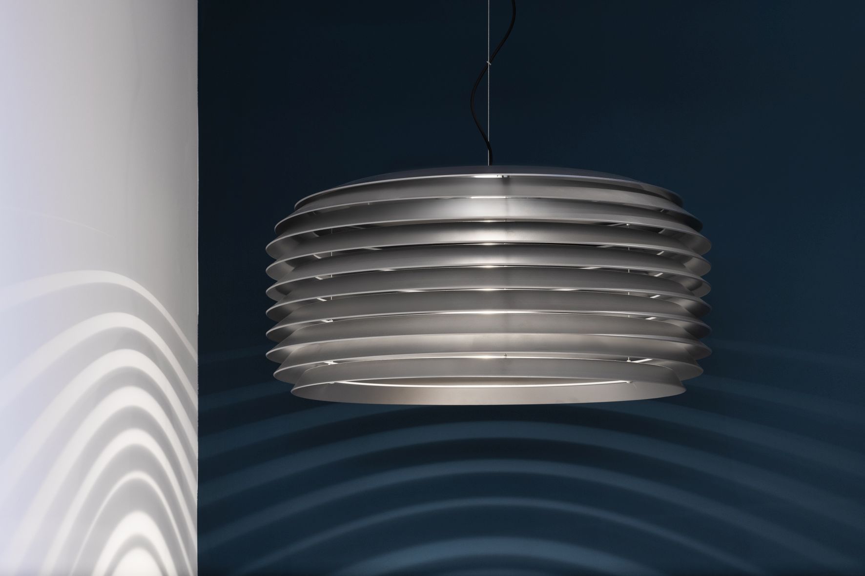 Slicing Suspension Ceiling Light Artemide