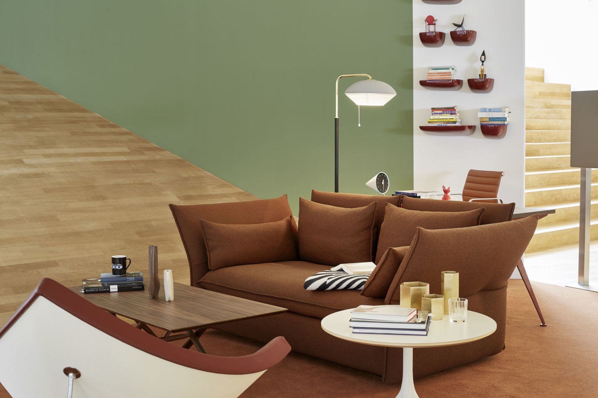 Corniches Wall board Medium Vitra Japanese red