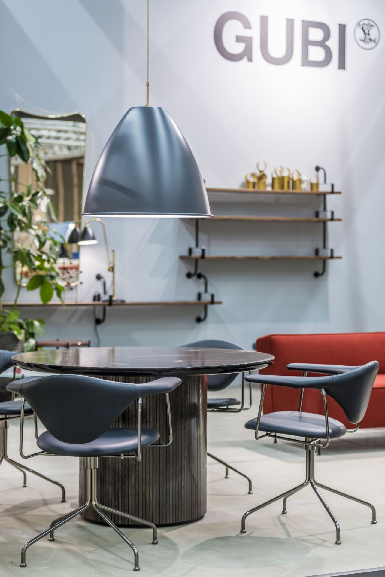 Moon Dining Table Round 120 Gubi