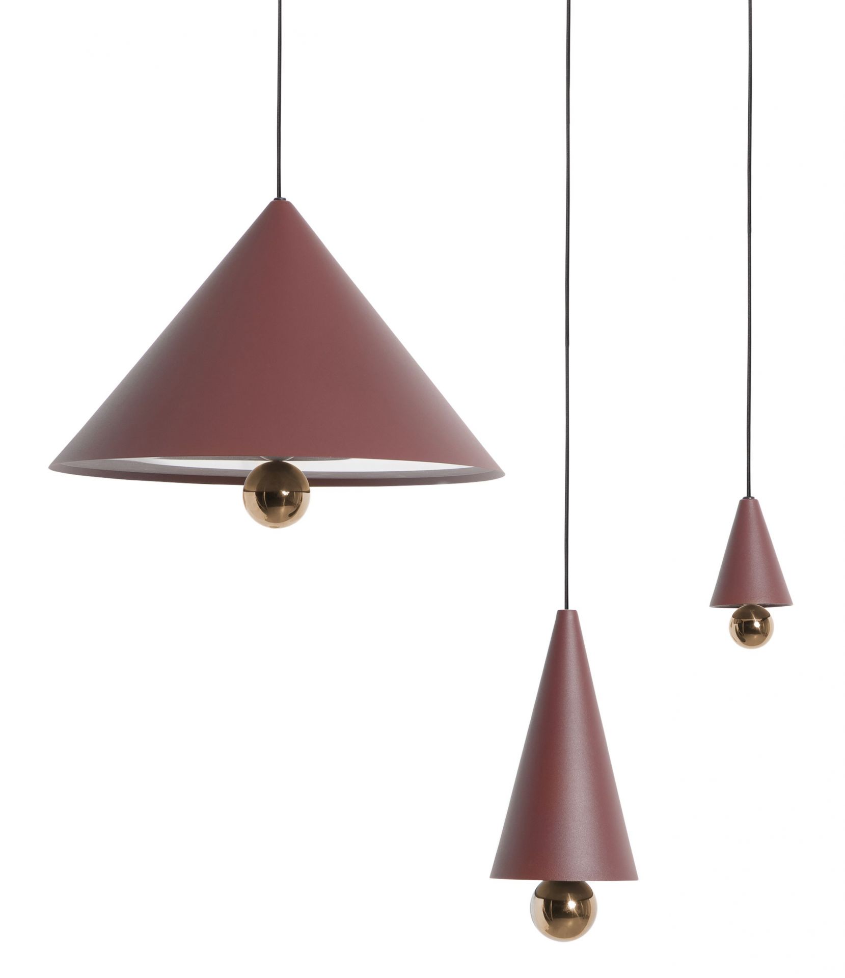 Cherry Pendelleuchte von Petite Friture in Braunrot mit goldenen Akzenten, moderne Hängeleuchte.
