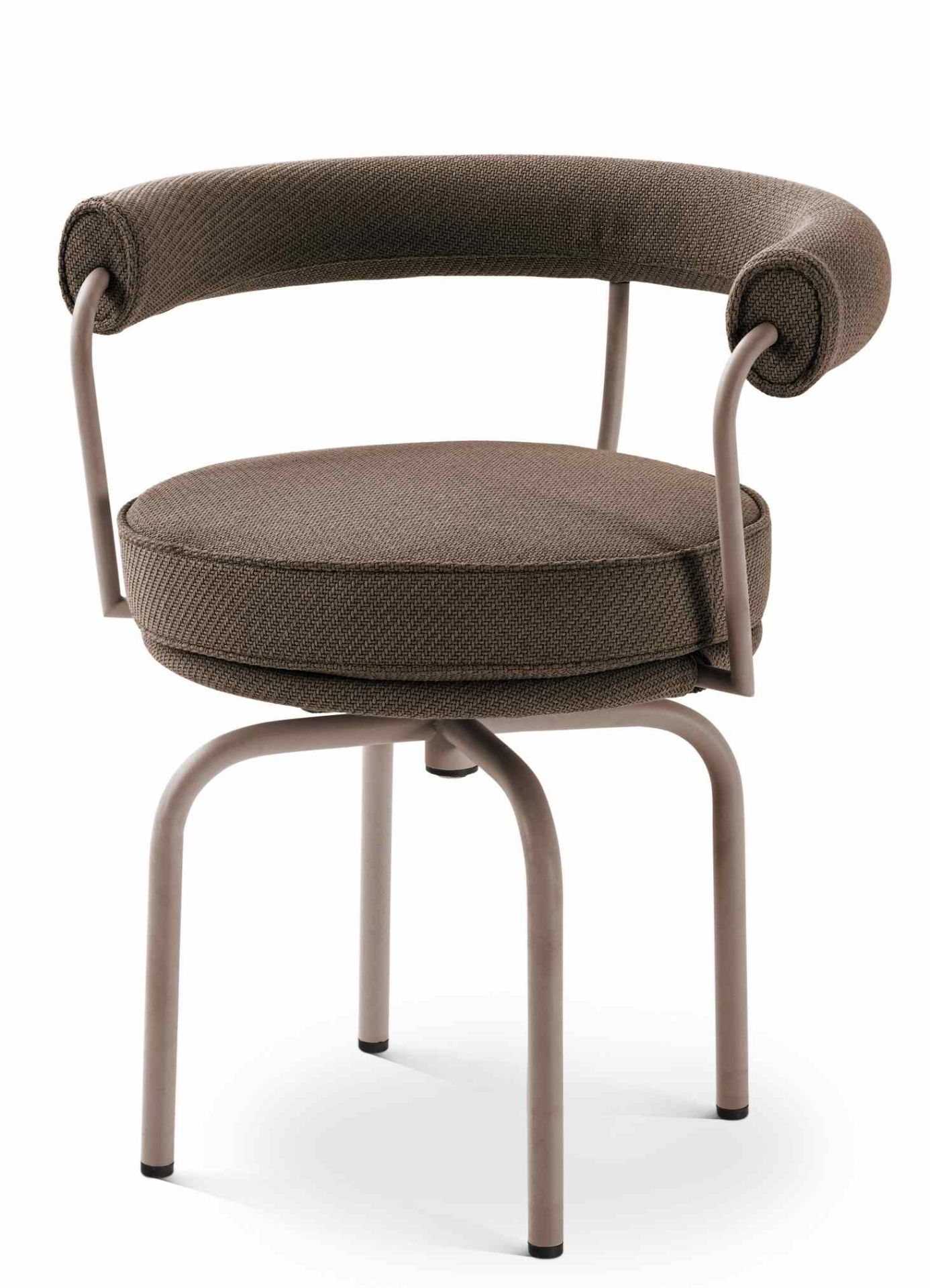 7 Fauteuil Tournant swivel armchair Outdoor Cassina