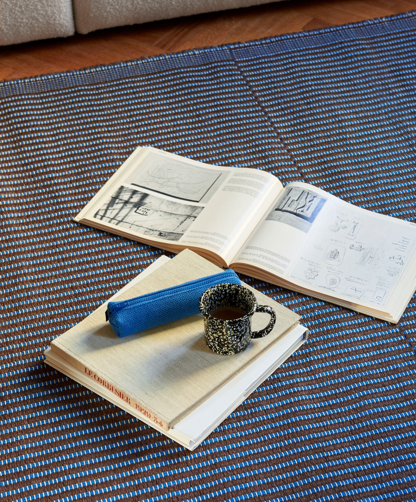 Tapis Carpet Hay