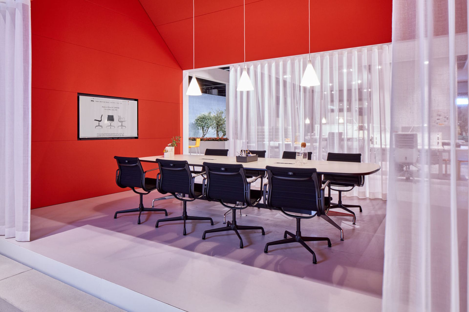 Aluminum Chair EA 108 / EA 108 Chair Vitra
