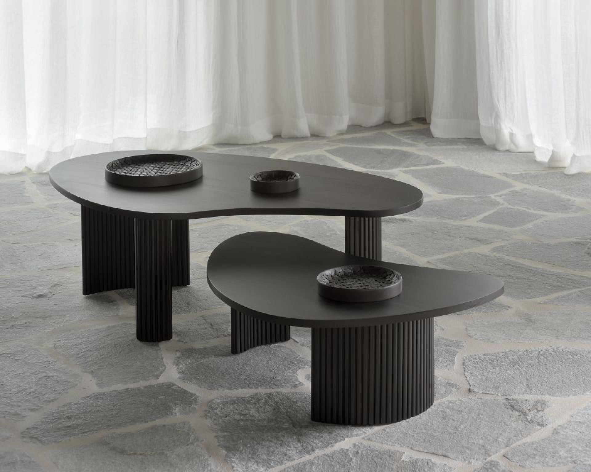 Boomerang Coffee Table Mahogany Ethnicraft