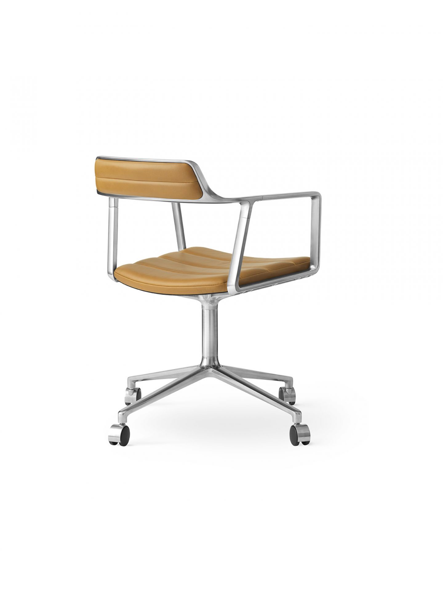 VIPP452 Swivel Chair with Castors Sand Colours Vipp VIPP452 Swivel Chair with Castors Sand Colours Vipp