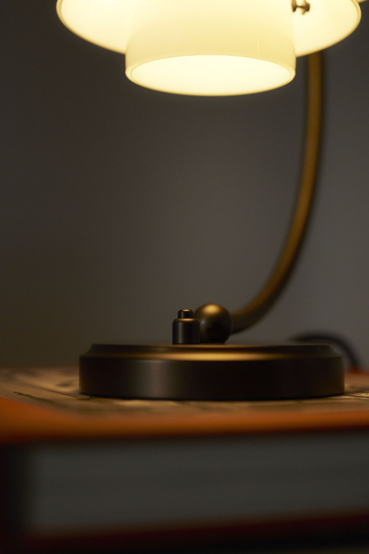 PH 2/2 Luna Aged Brass Opal table lamp Louis Poulsen