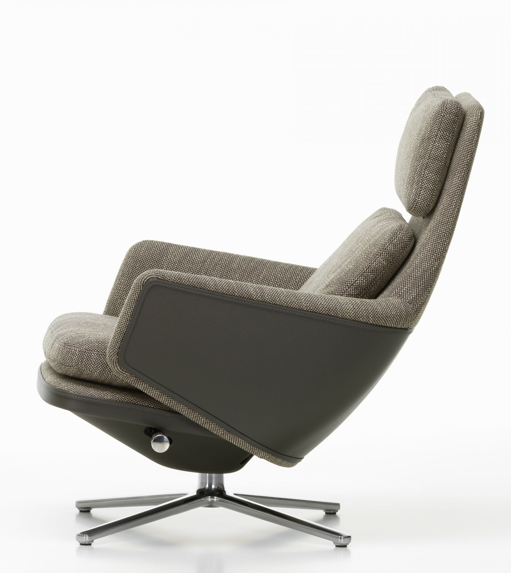 Grand Relax Armchair Vitra 