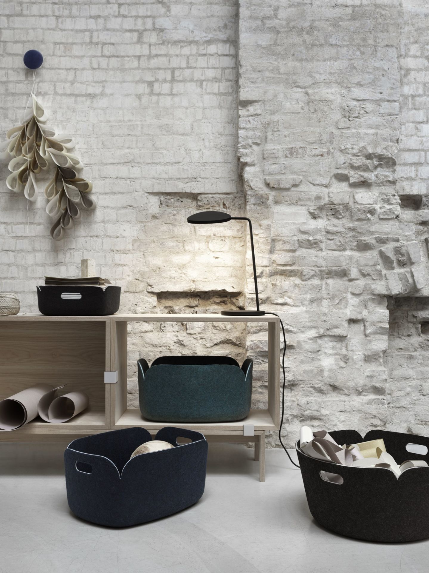 Leaf Table Lamp Grey Muuto SINGLE PIECES