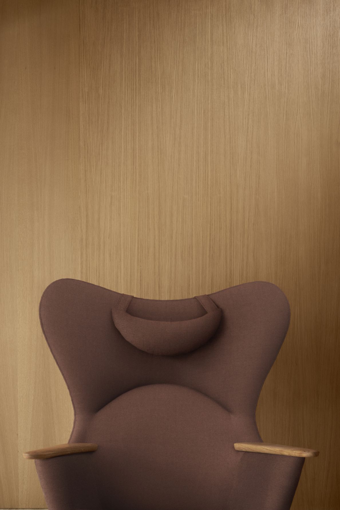 CH78 Umber Mama Bear armchair Carl Hansen & Søn LIMITED ACTION MODEL