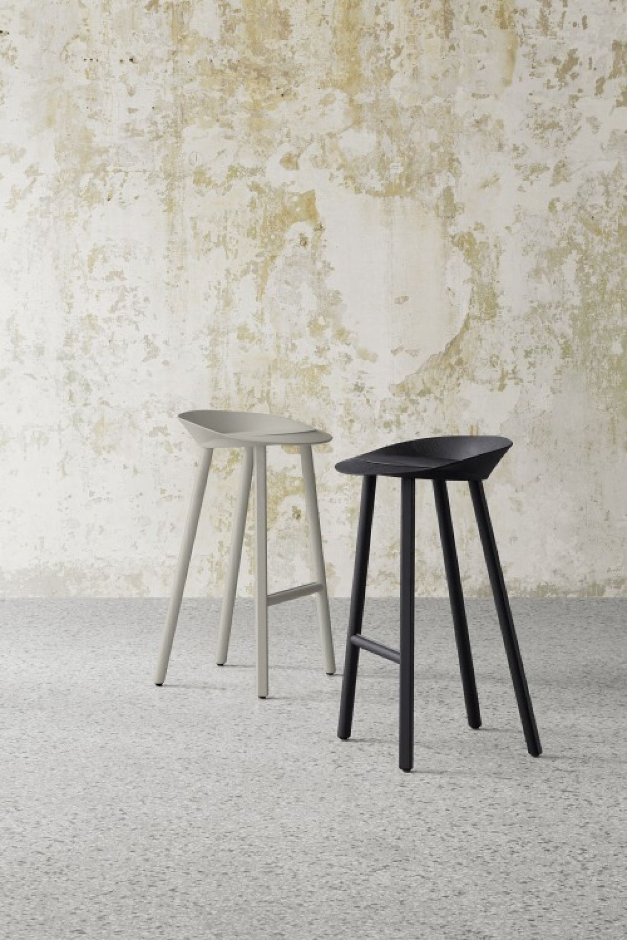 ST10 Jean Stool e15
