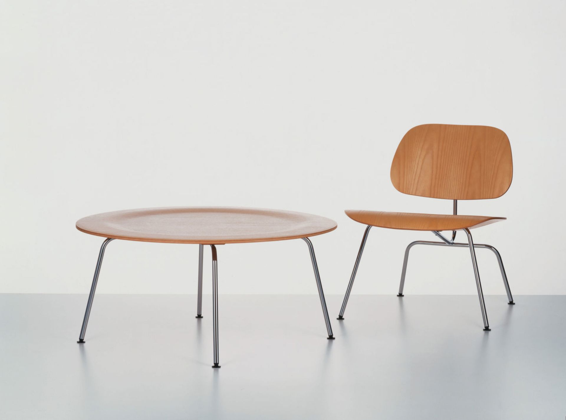 Plywood Group LCM Chair Vitra