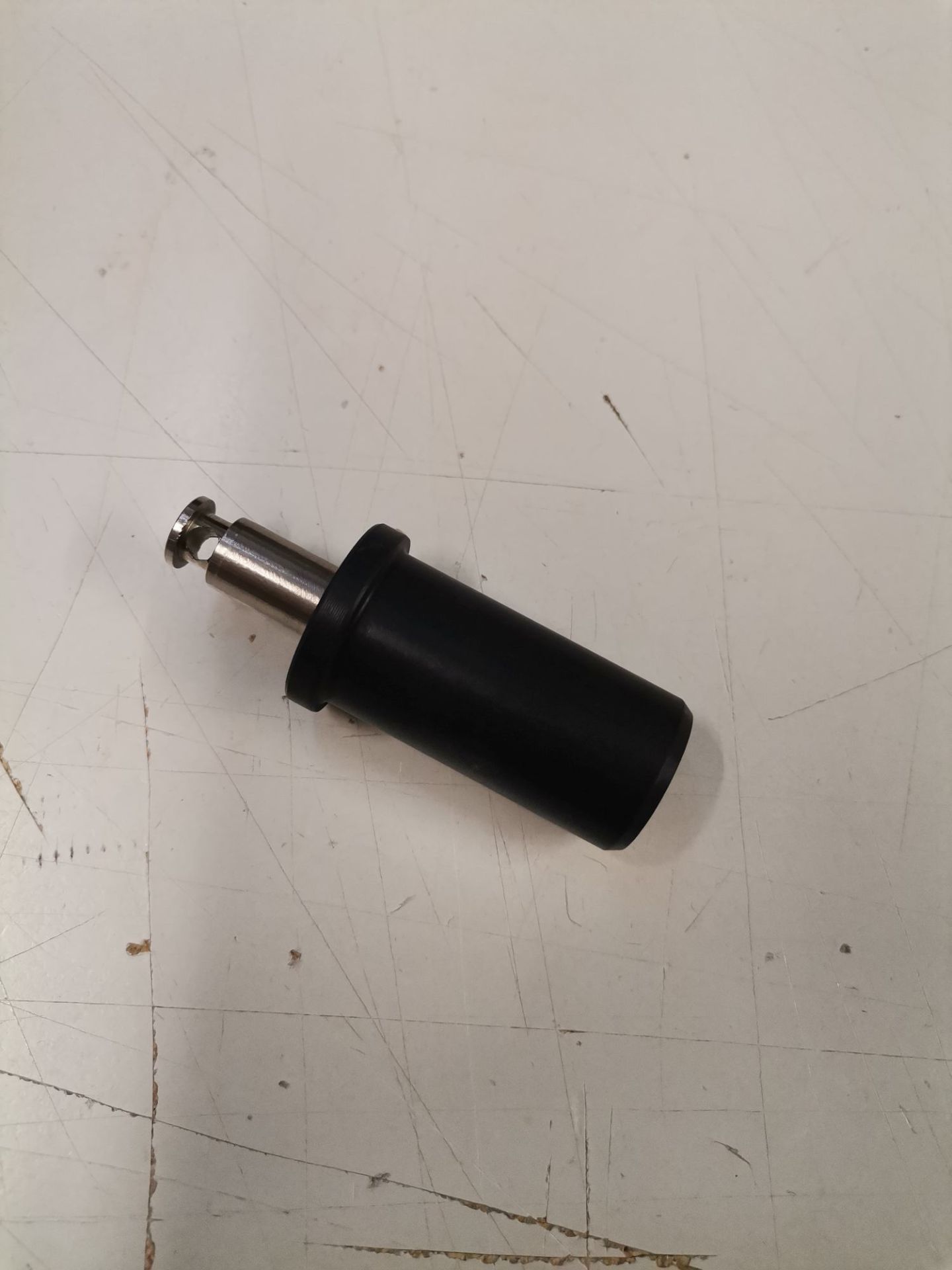 Fix-e Plus adapter USM Haller / Kitos - for attaching Lifto to "USM Haller Table Plus/Access/Advanced" and "USM Kitos E Plus/Adv." Belux SINGLE PIECE