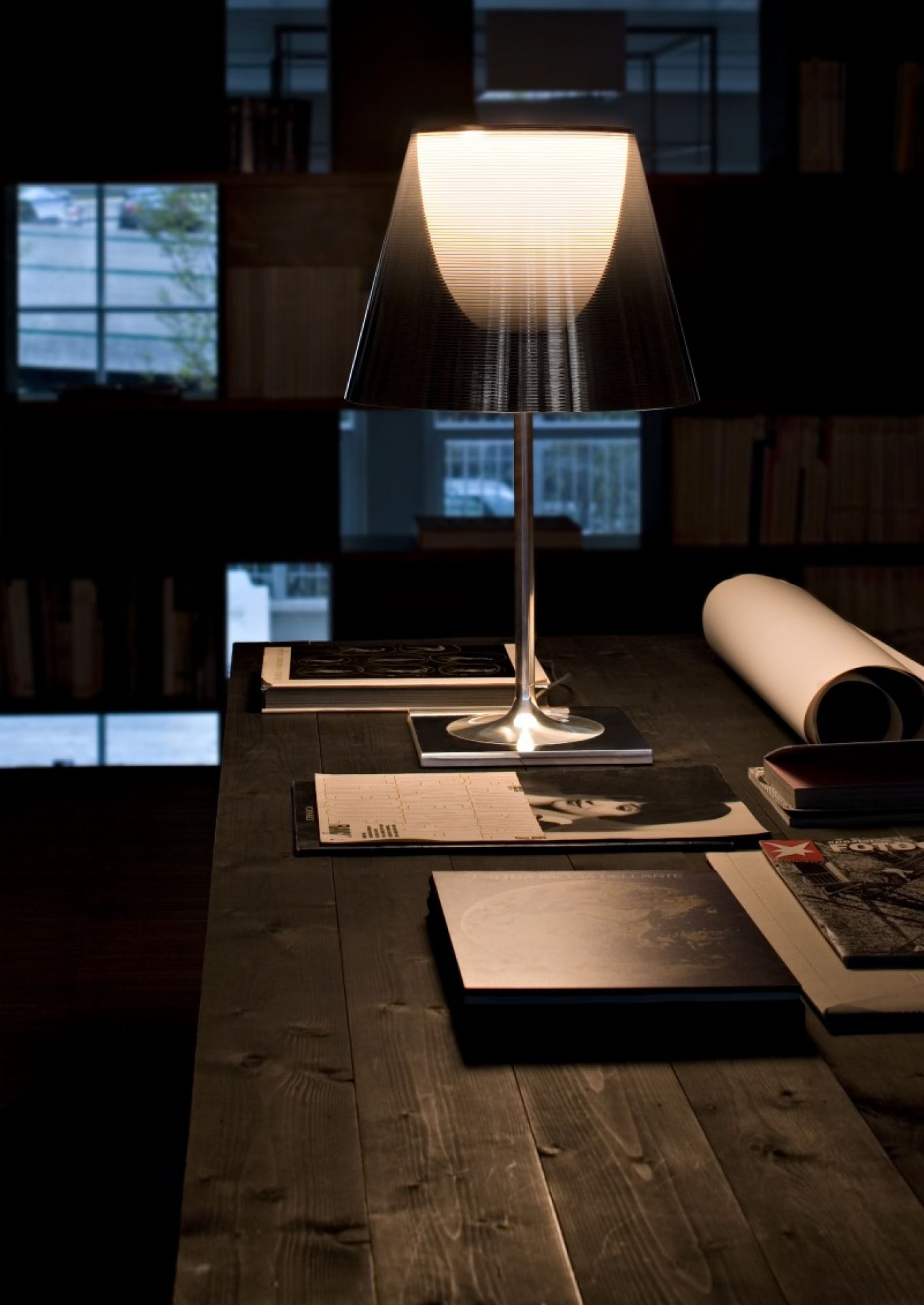 Ktribe T2 Table lamp Flos
