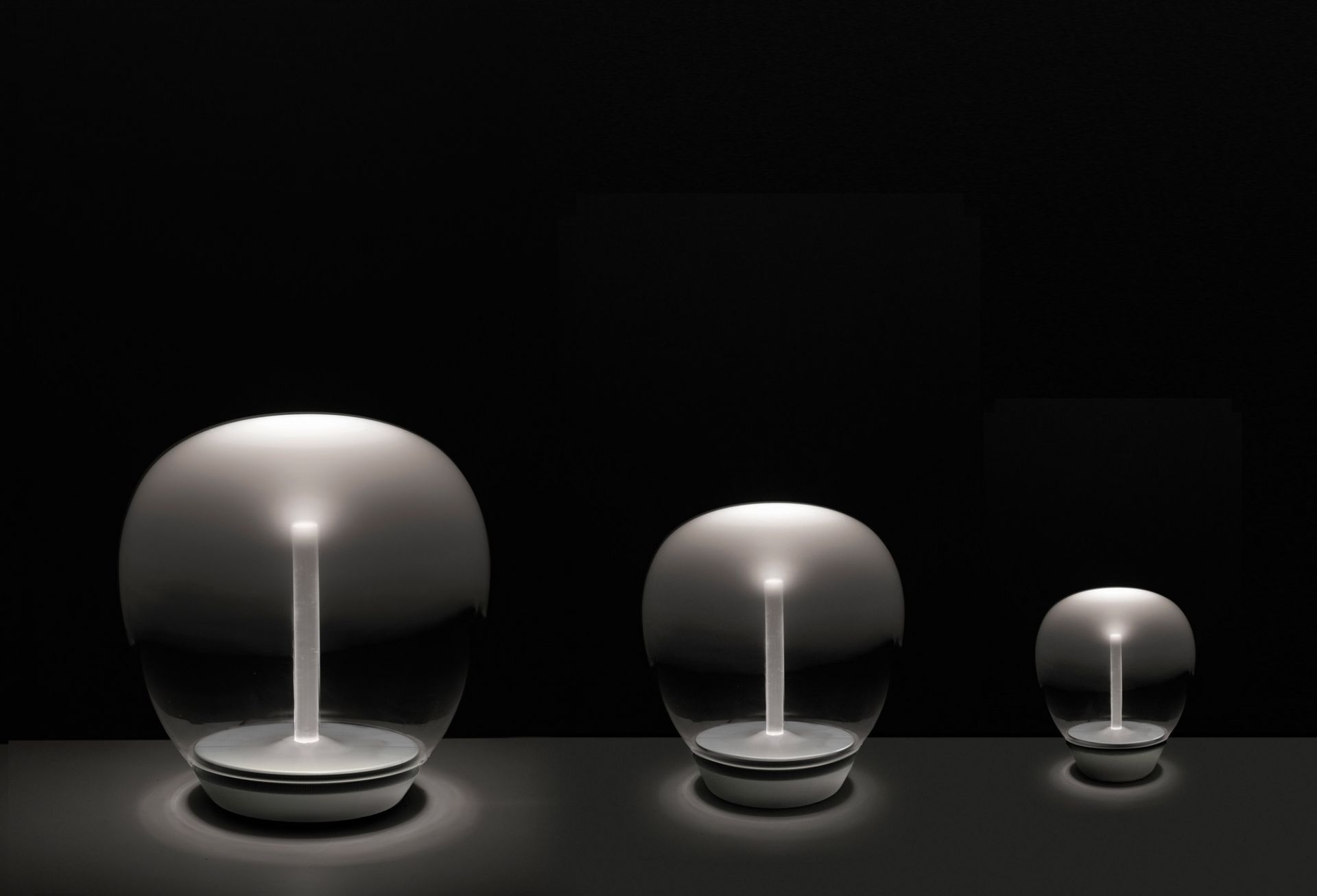 Empatia 16 table lamp Artemide