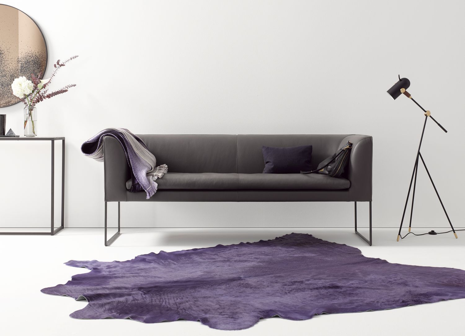 Mell Upholstered Bench Cor