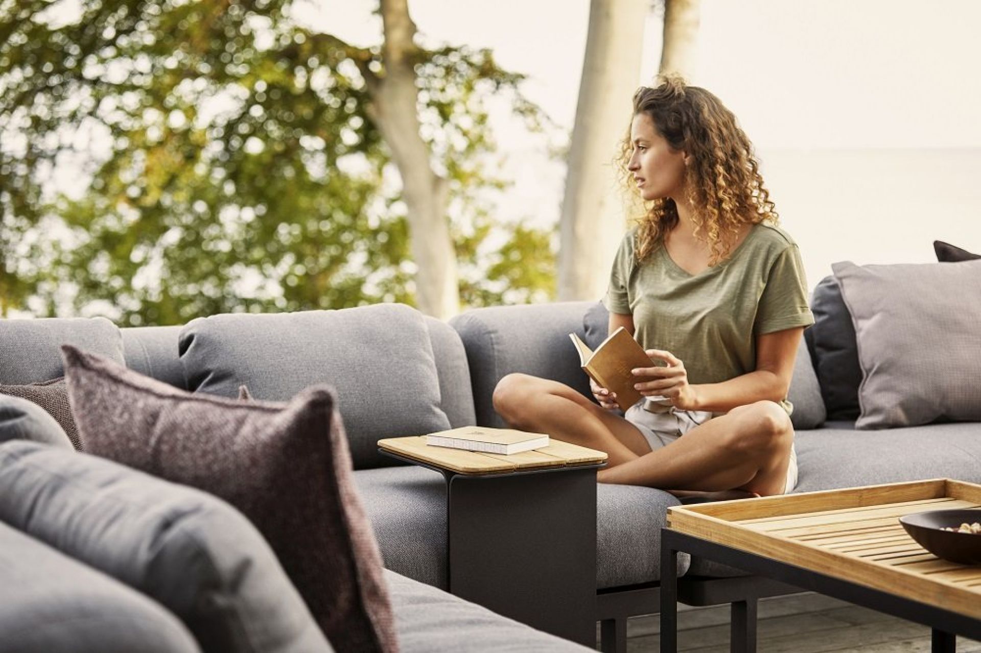 Mega Outdoor Side table Cane-Line