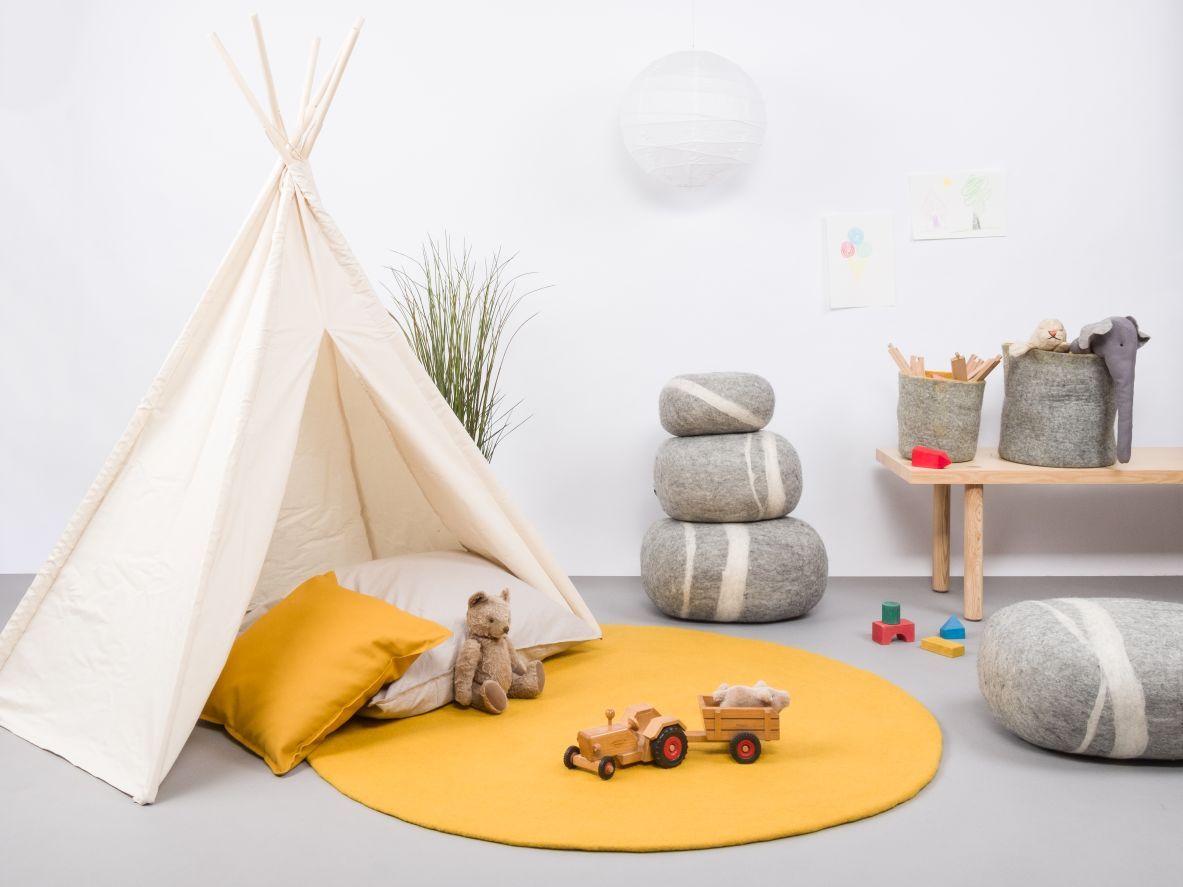 Mono Round Felt Rug Ø 160 cm myfelt Klara (mustard yellow)