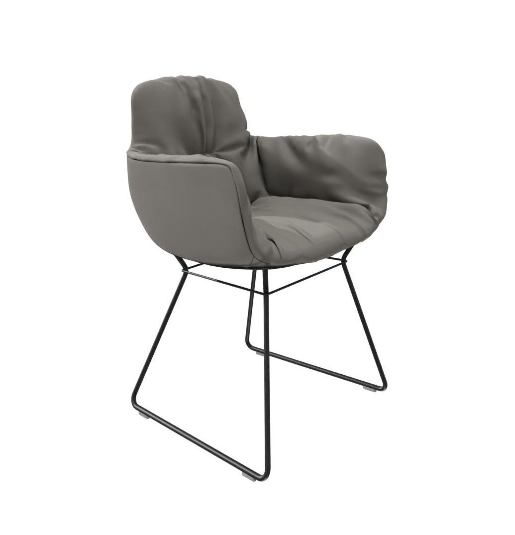 Leya chair high armrest leather Sahara Freifrau Manufaktur PREFERRED COMBINATION