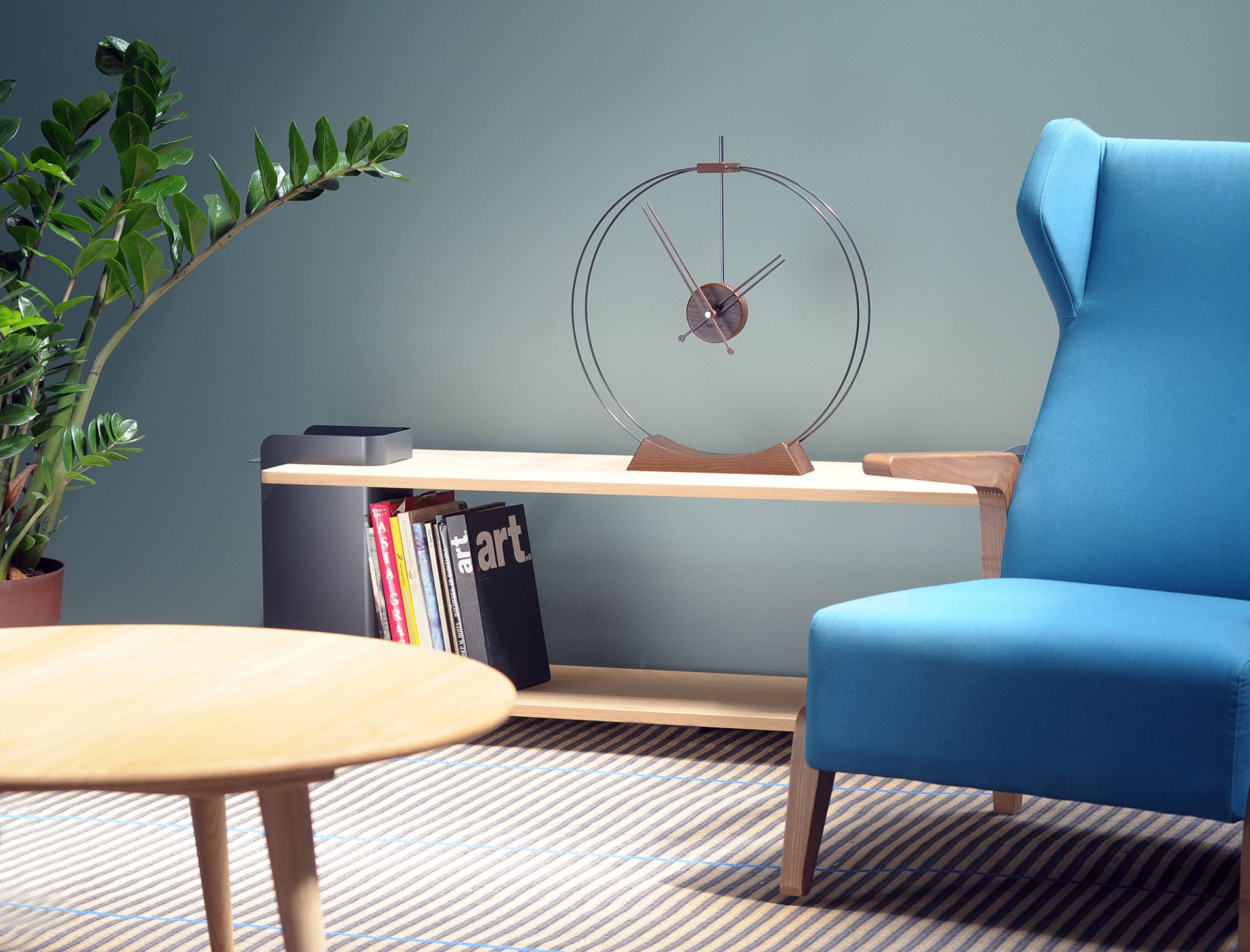 Aire Table Clock nomon