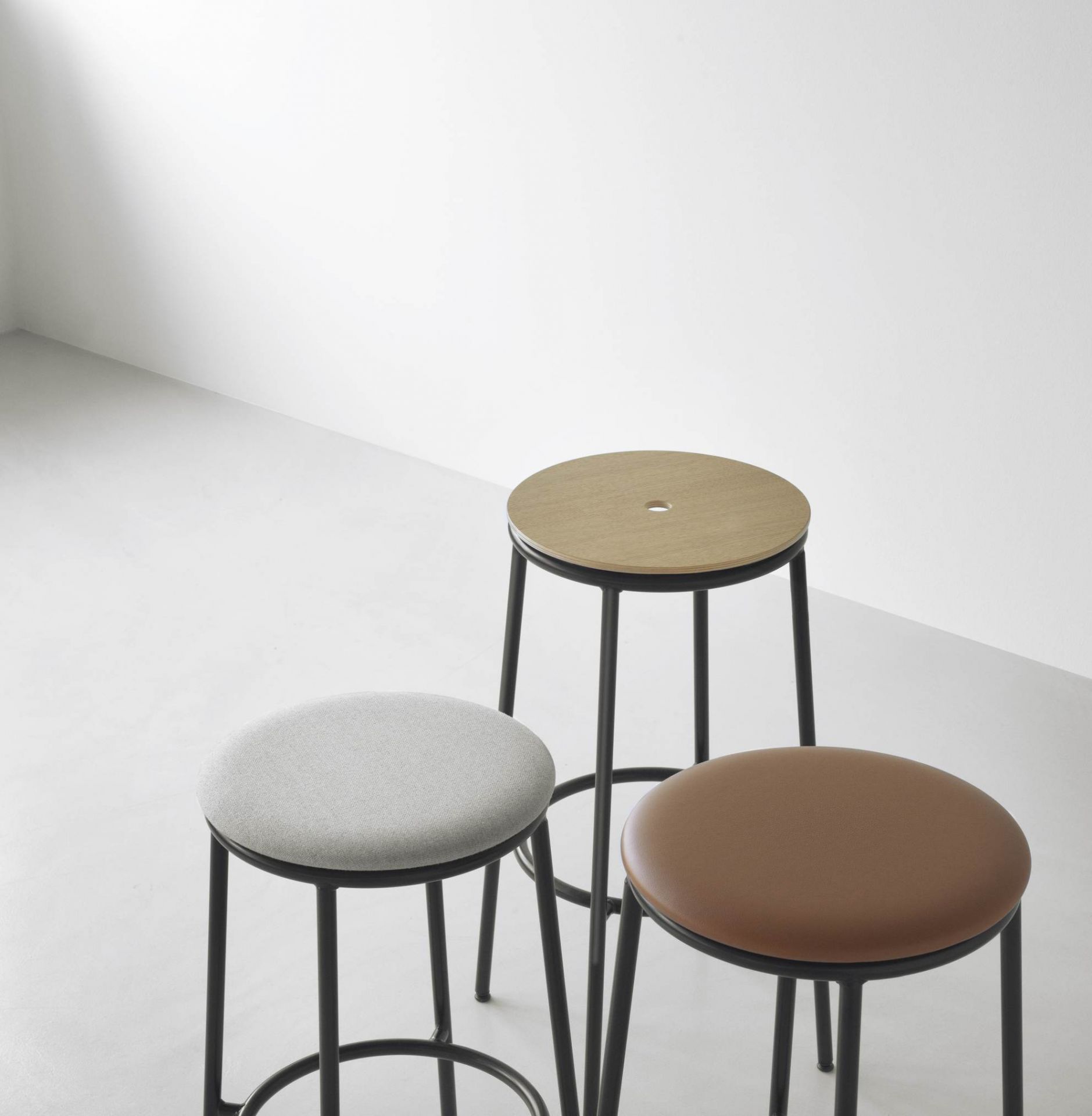 Circa Barstool H 65 cm Barstool Normann Copenhagen