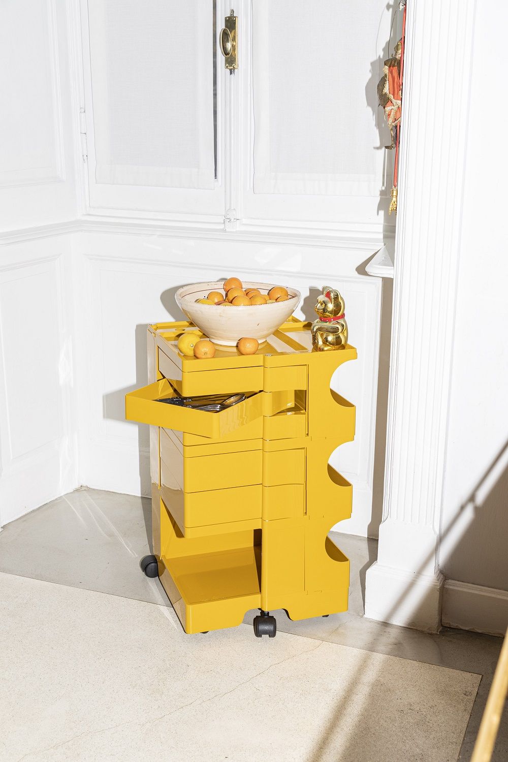Boby B32 Roll Containers B-Line Cumin Boby B32 Roll Containers B-Line Cumin