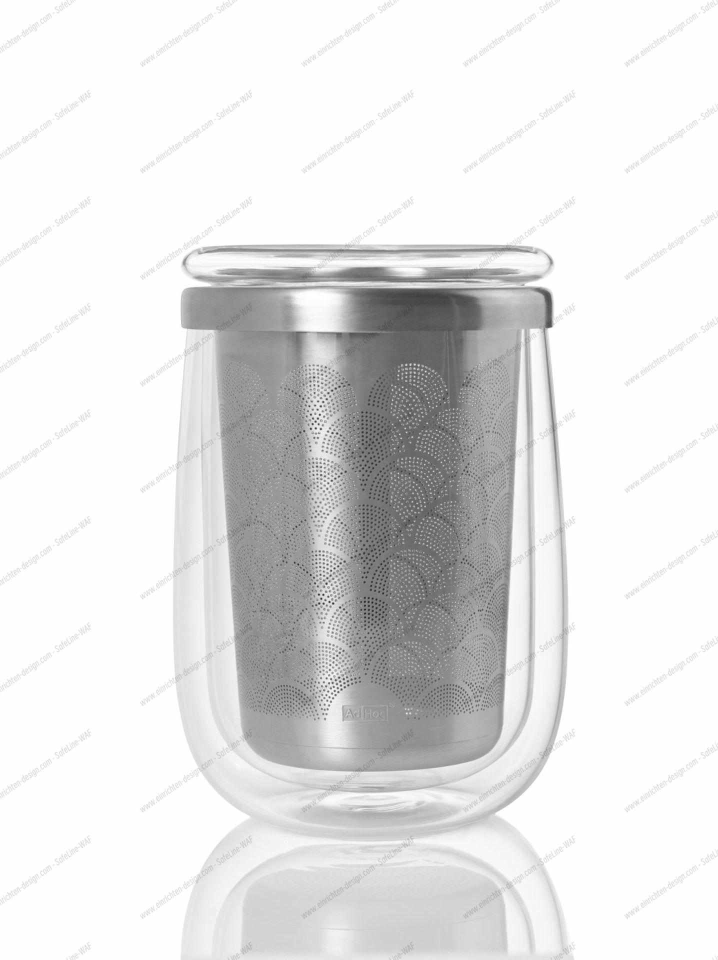 AdHoc Fusion Teeglas mit Edelstahl-Teefilter und Glasdeckel, doppelwandiges Design für heiße und kalte Getränke.