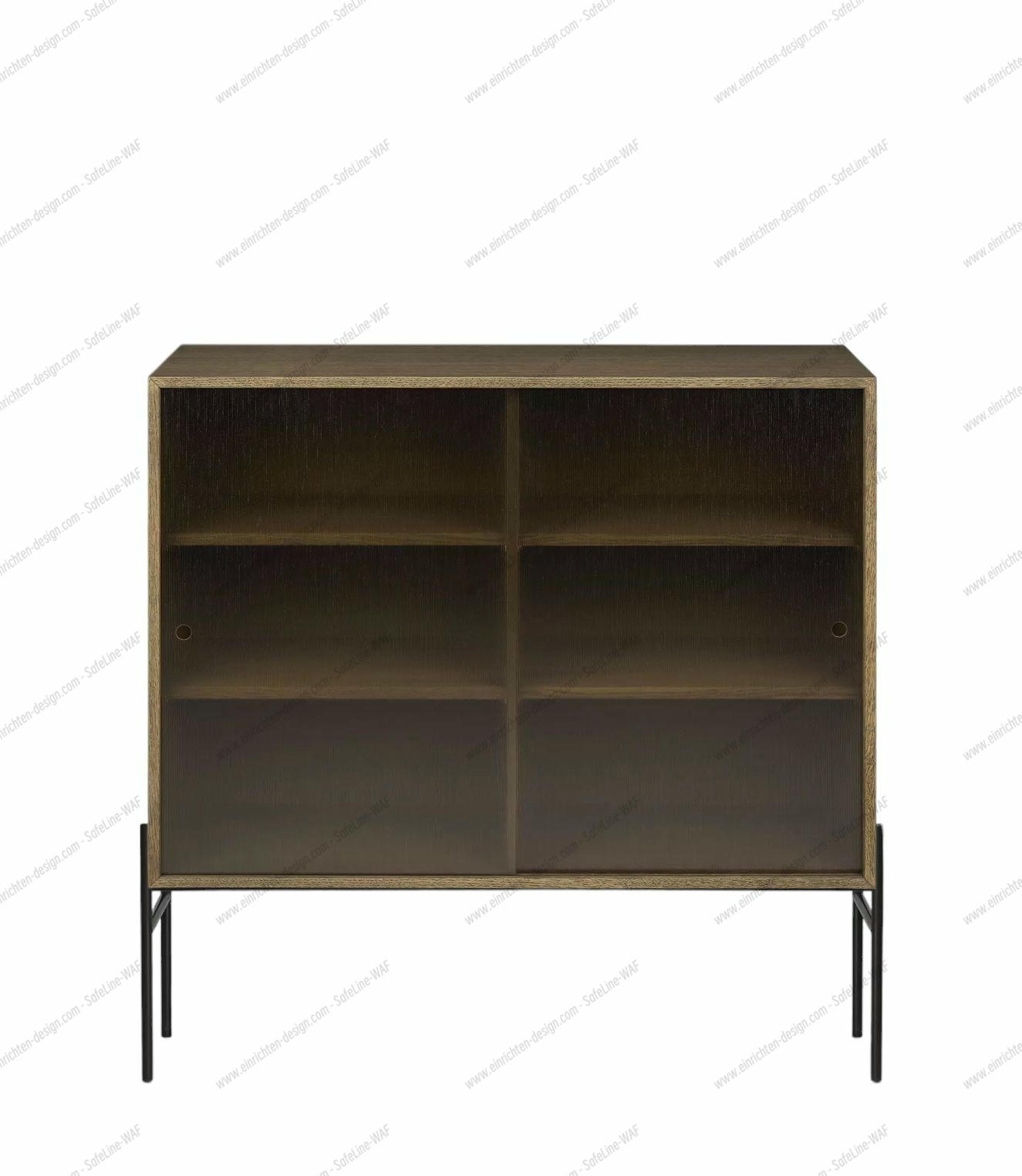 Hifive Glasvitrine aus geräucherter Eiche mit Schiebetüren und schwarzen Metallbeinen. Modernes Sideboard für Wohnzimmer und Esszimmer.