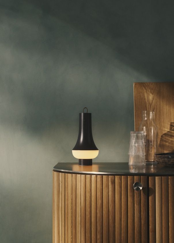 Tomoshi Portable rechargeable lamp / table lamp Louis Poulsen