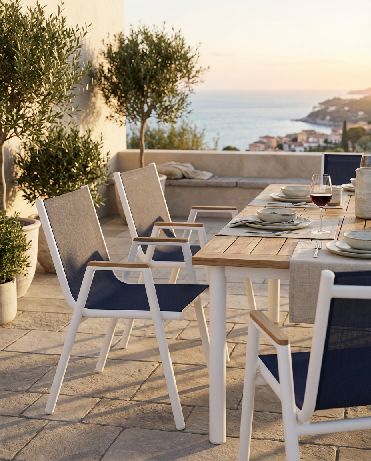 Pilotis armchair with armrests Batyline Outdoor Fermob