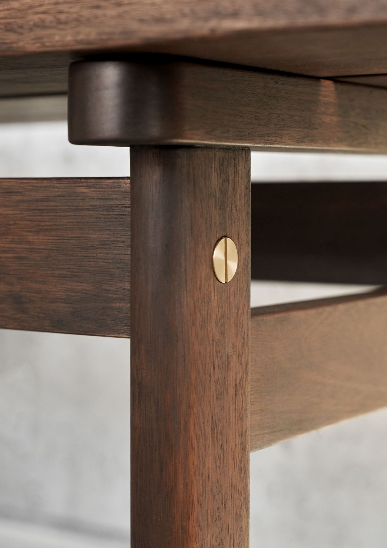 Asserbo Series Table Dark Oiled Eucalyptus Carl Hansen & Søn