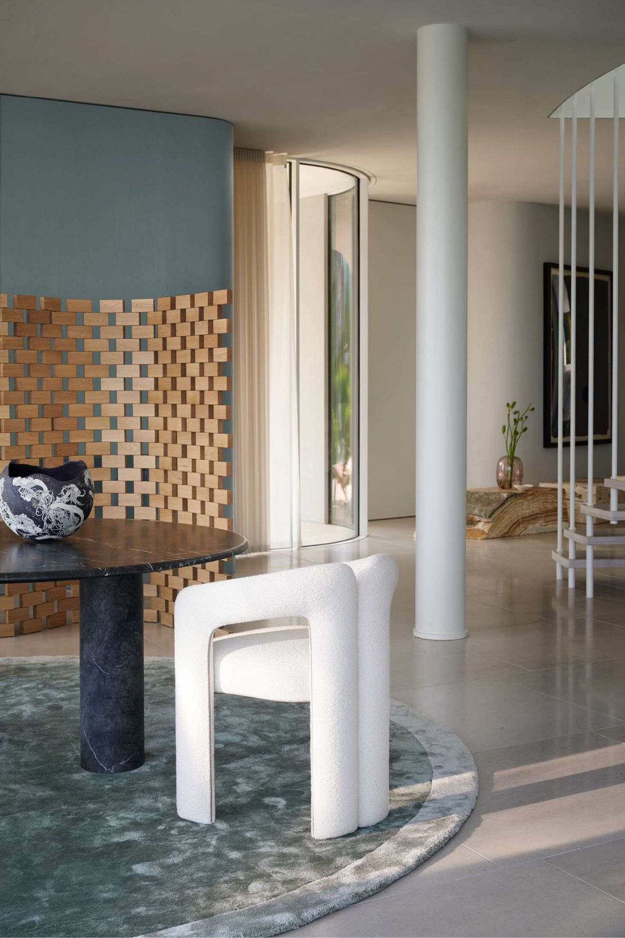 562 Dudet Armchair Cassina