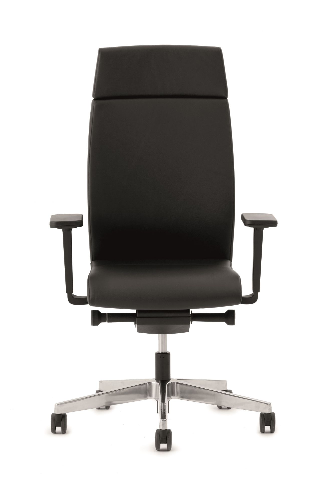 YOSTER executive chair from Interstuhl special offer model