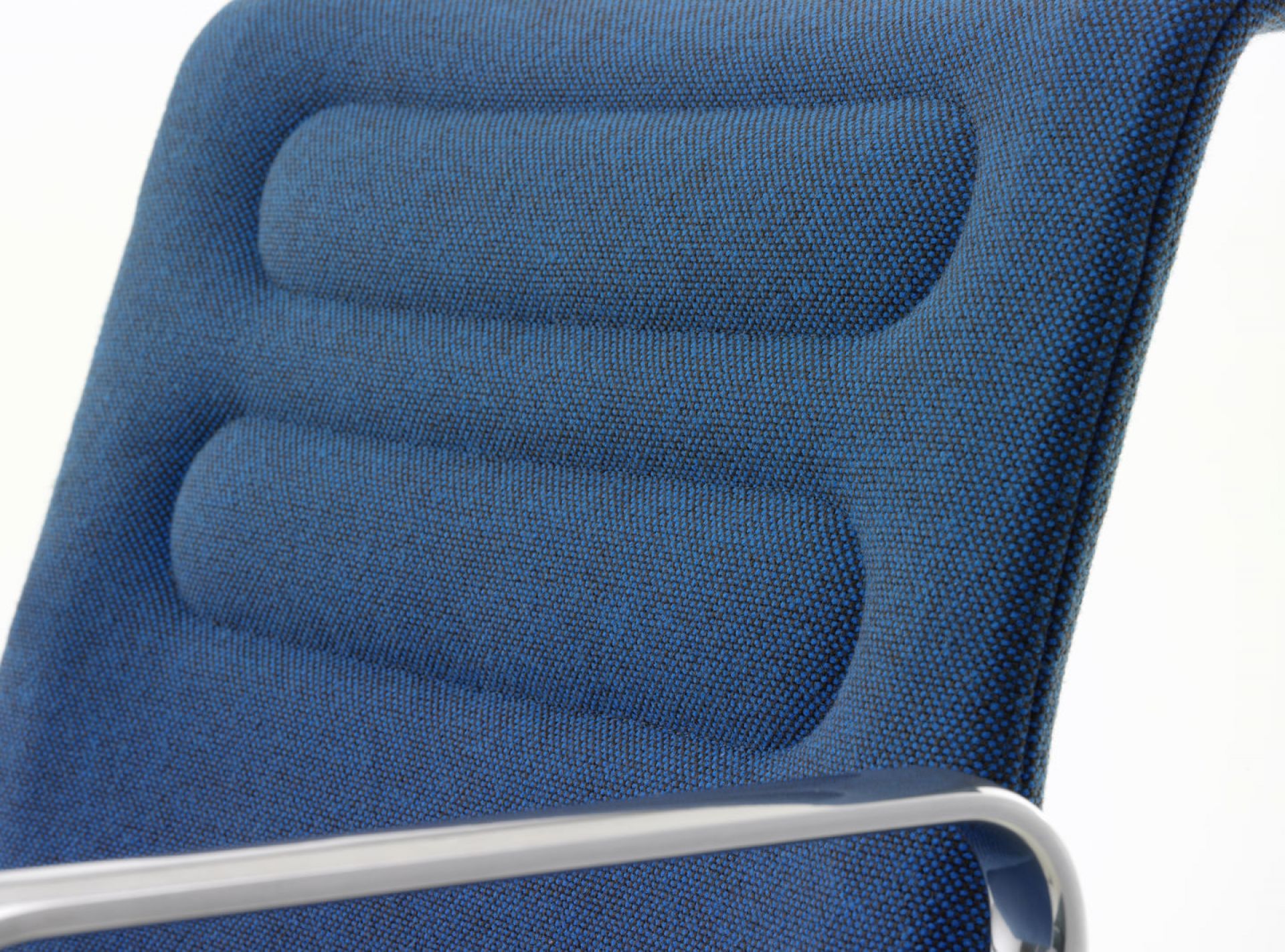 AC5 Studio Office Swivel Chair Vitra