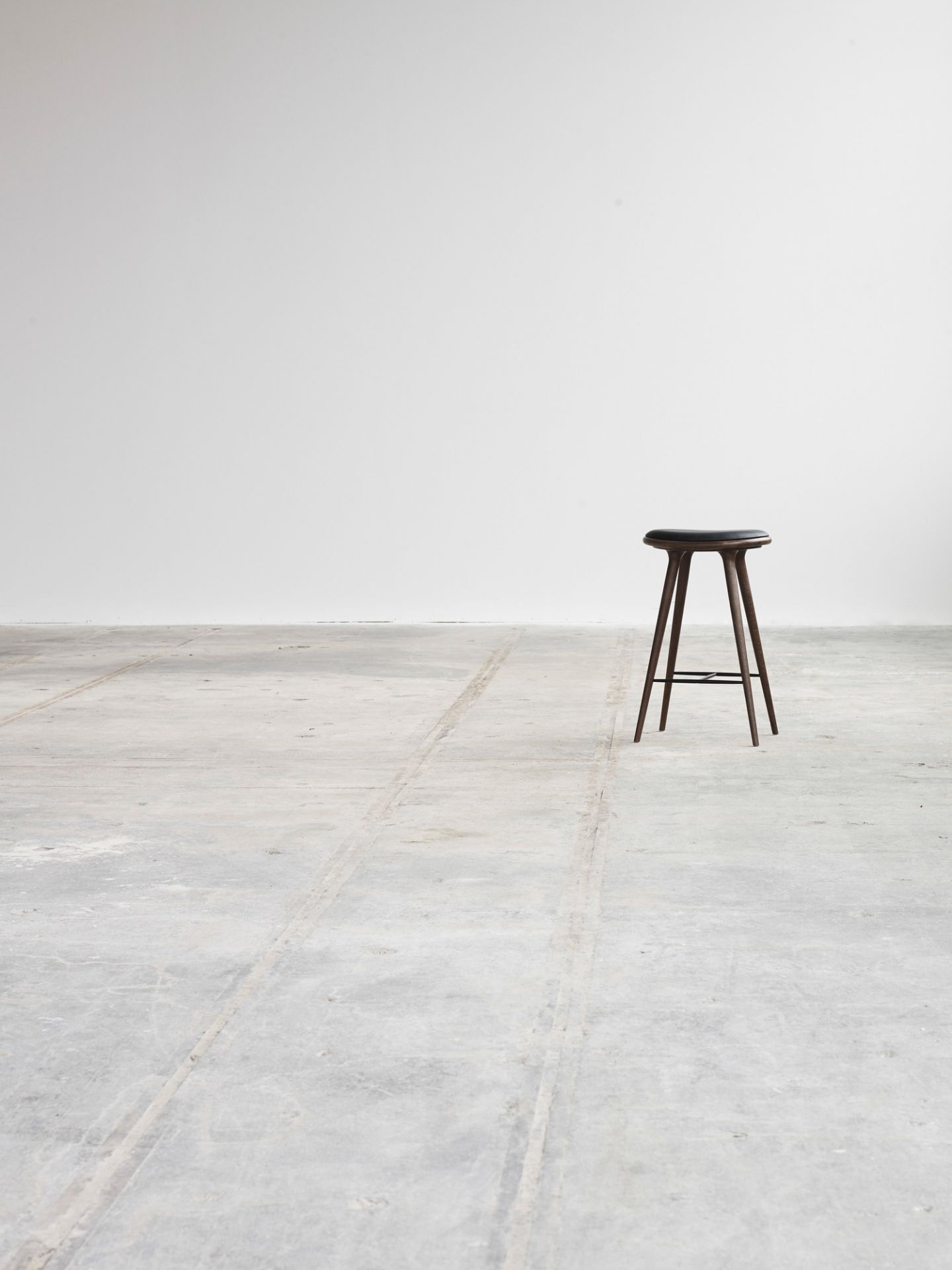 High Stool oak stained black Mater