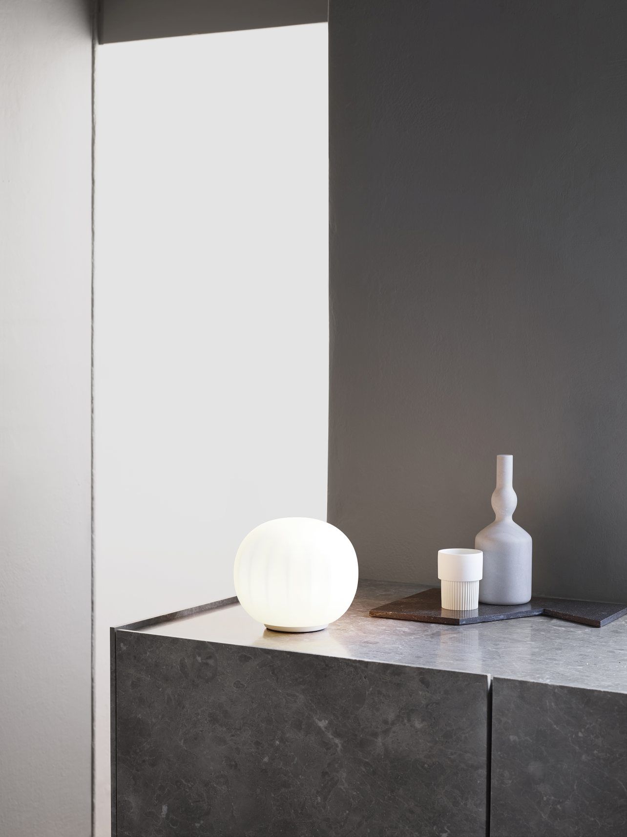 Lita Table lamp brass Luceplan