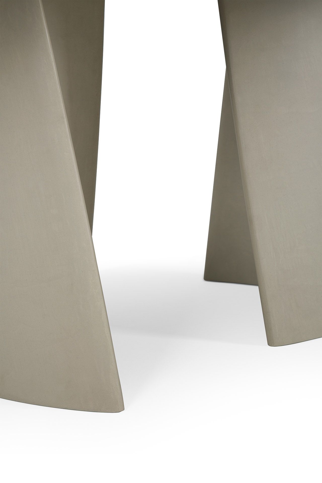 Canyon dining table outdoor concrete Ethnicraft