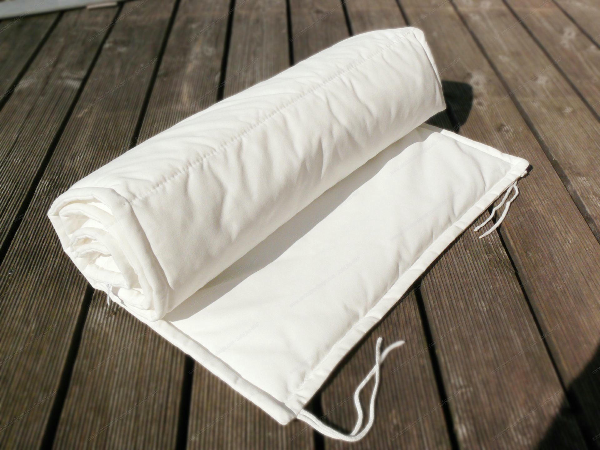 Luxury Cushion White Jan Kurtz