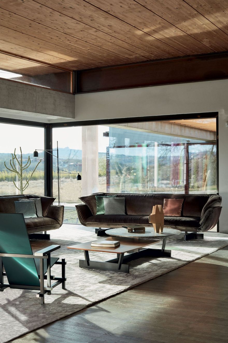 550 Beam Sofa Cassina