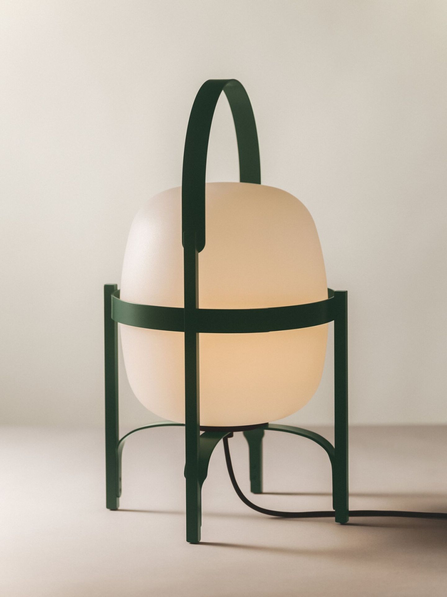 Cesta Exterior Table lamp Outdoor English Green Santa & Cole