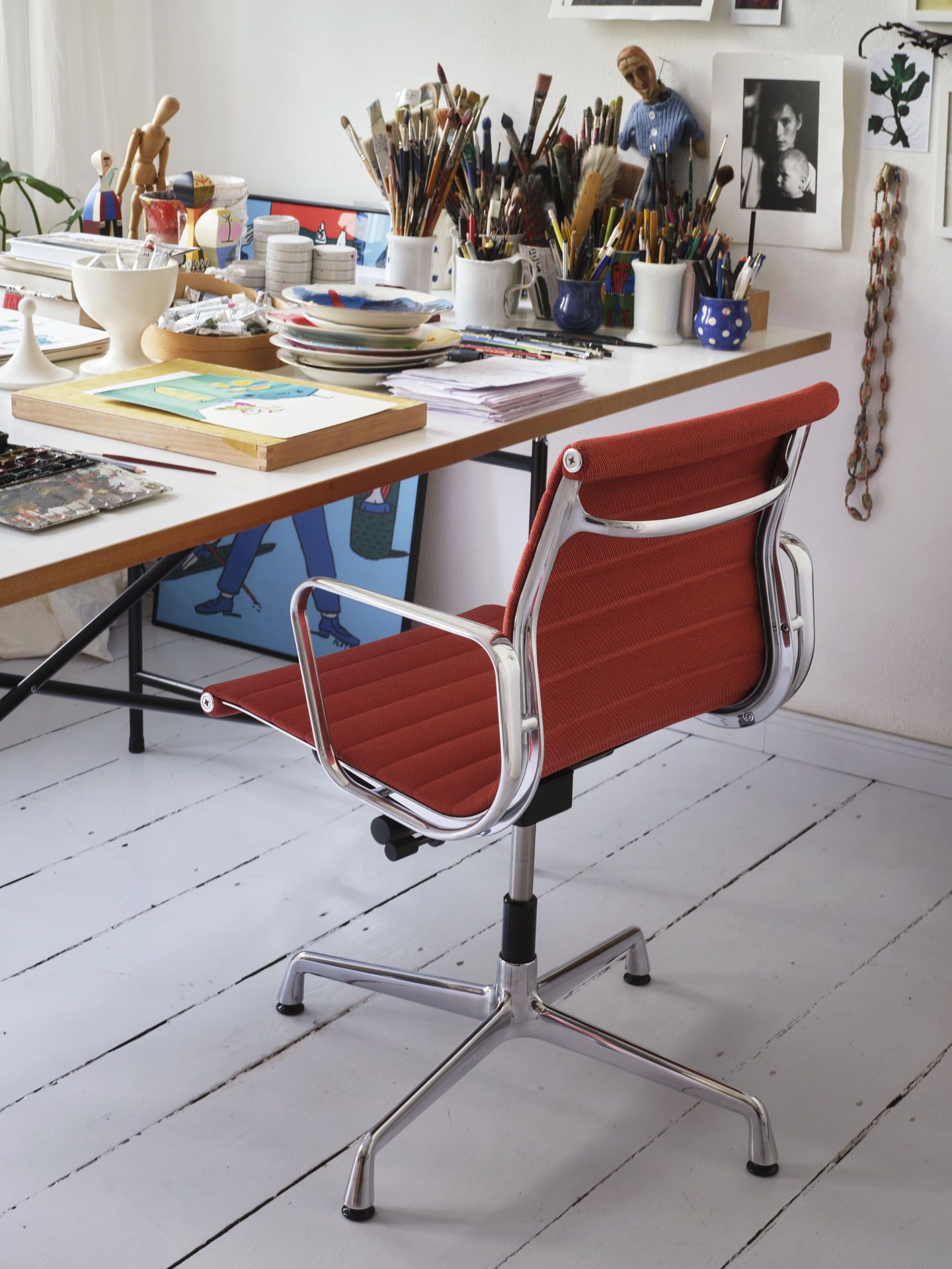 Aluminium Chair EA 131 / EA131 Chair Vitra