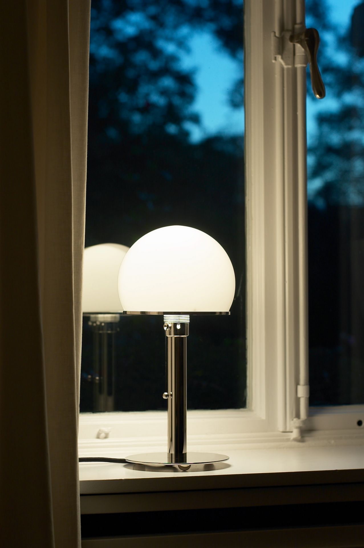 WA 24 / WA24 Wilhelm Wagenfeld Table lamp Tecnolumen