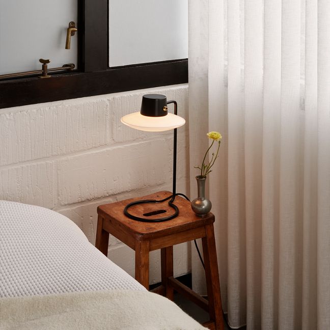 AJ Oxford 410 Table Lamp Louis Poulsen