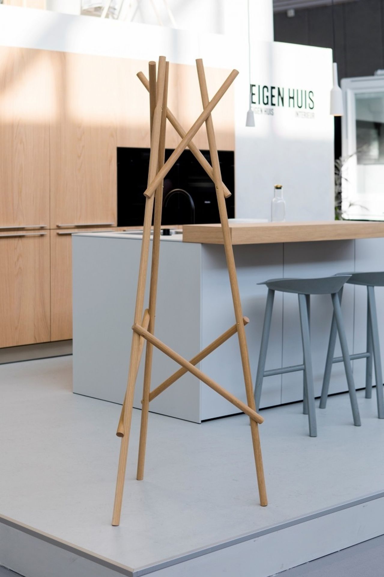 Kendo Coat stand Cascando 