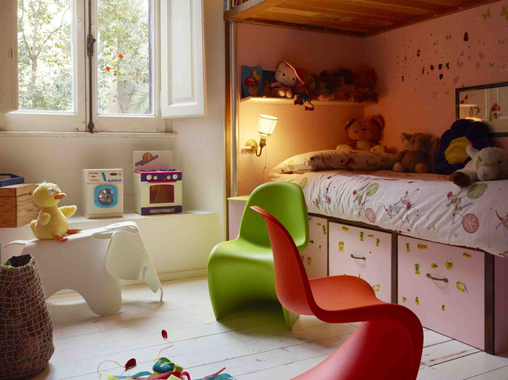 Eames Elephant Stool Vitra