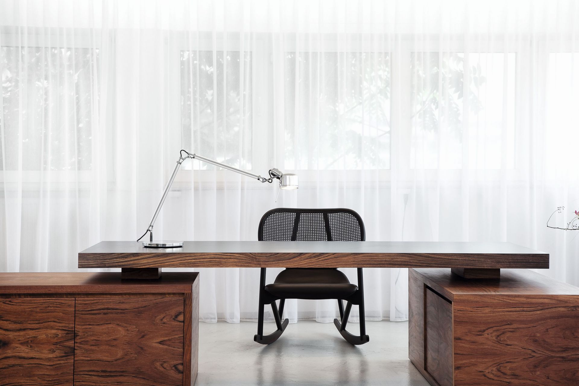 Job Table Lamp Base Serien Lighting