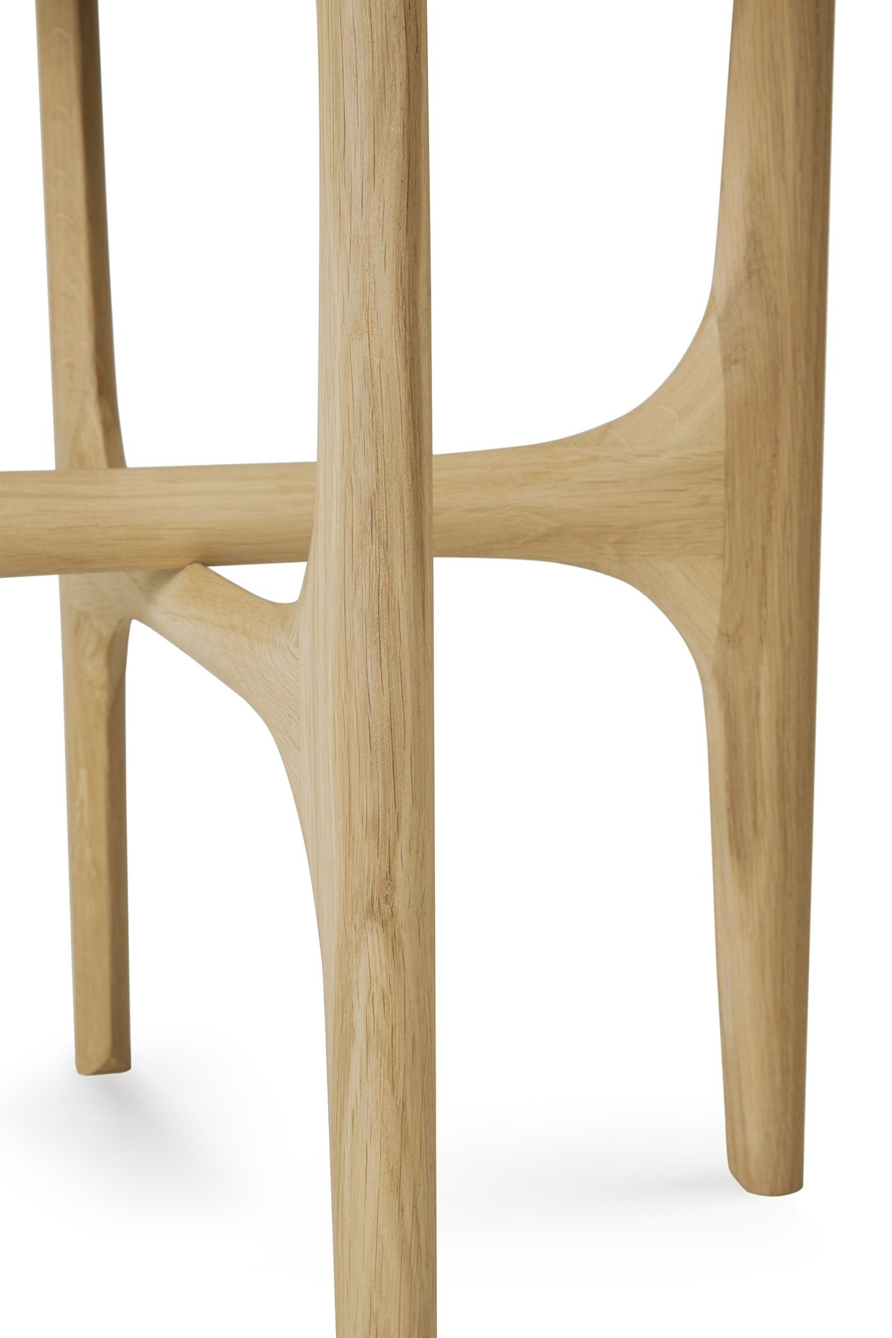 PI Side Table Round Oak Lacquered Ethnicraft