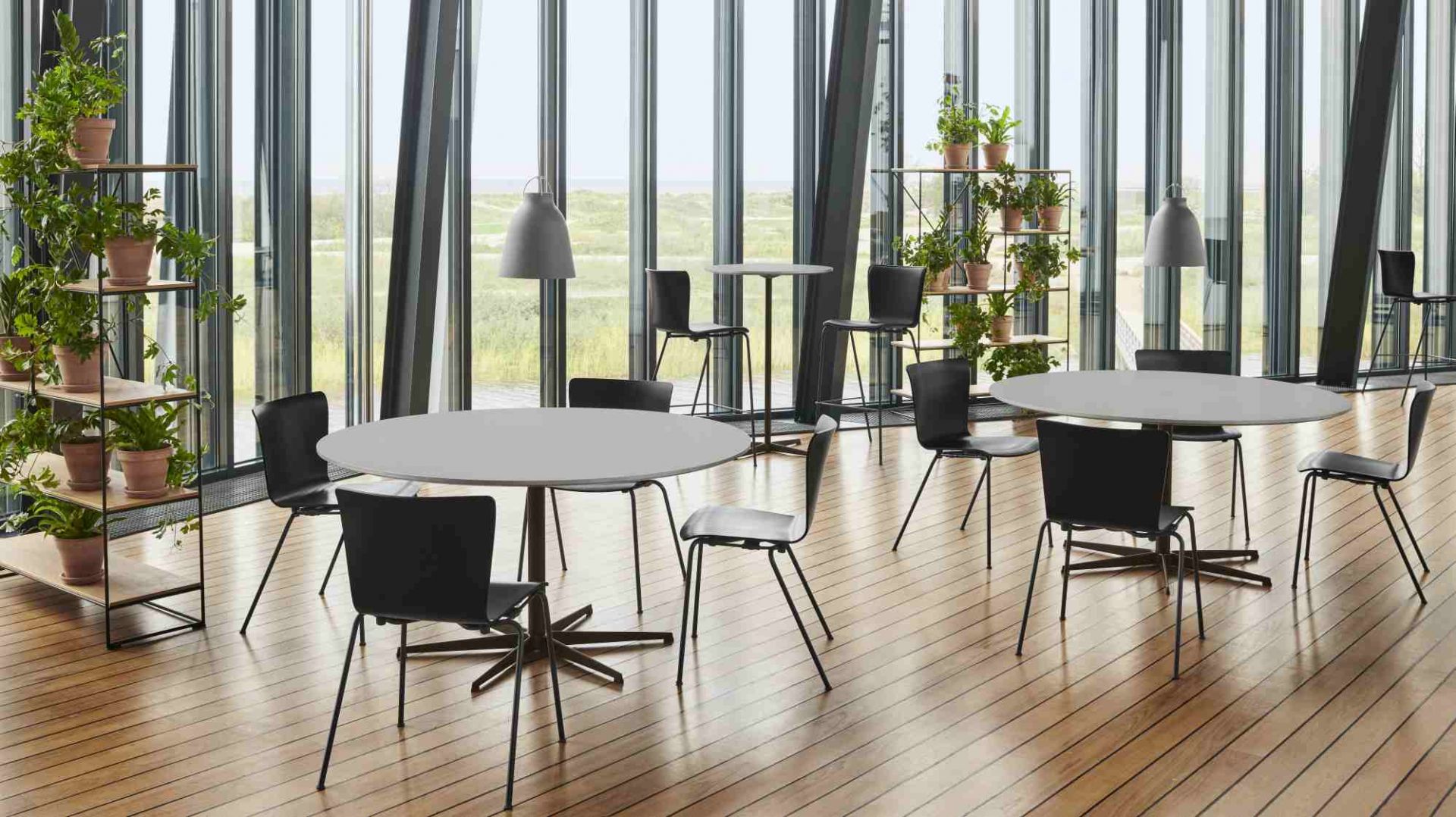 Circular Table Series Round Fritz Hansen