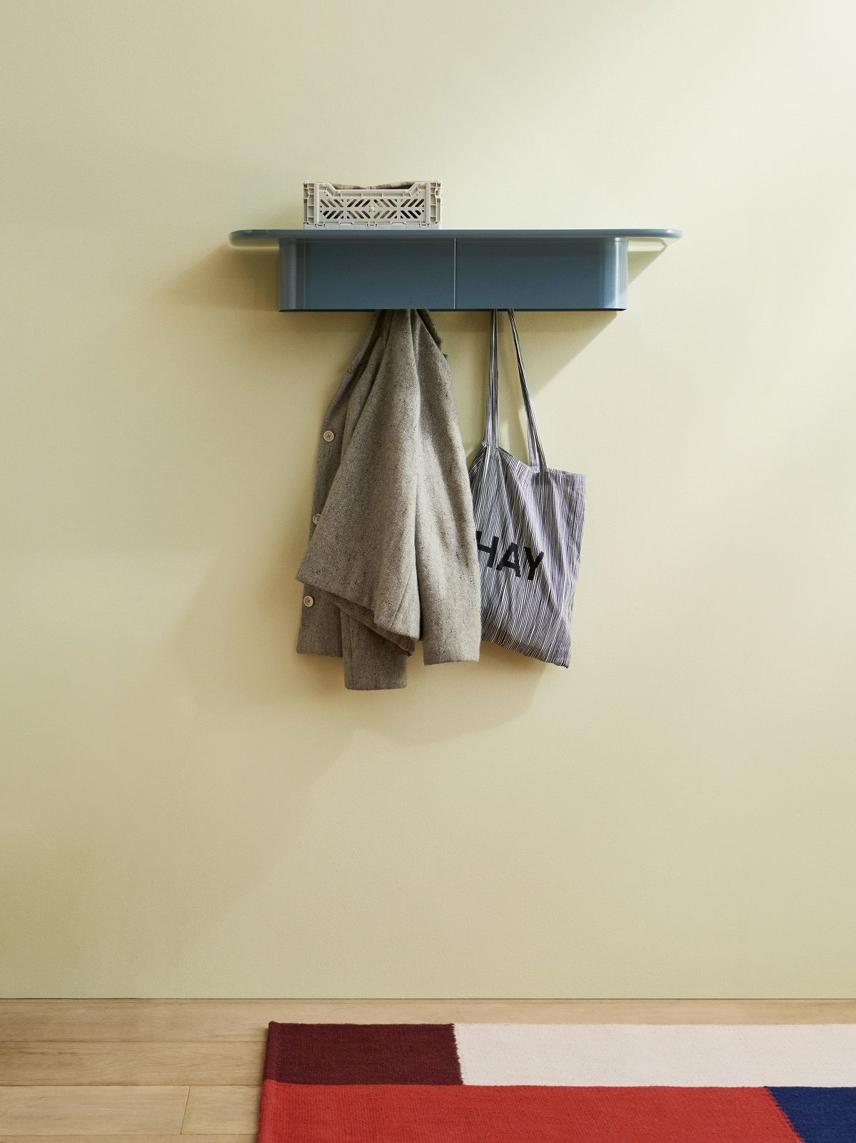 Korpus Shelf Small 4 hooks Wall shelf Hay